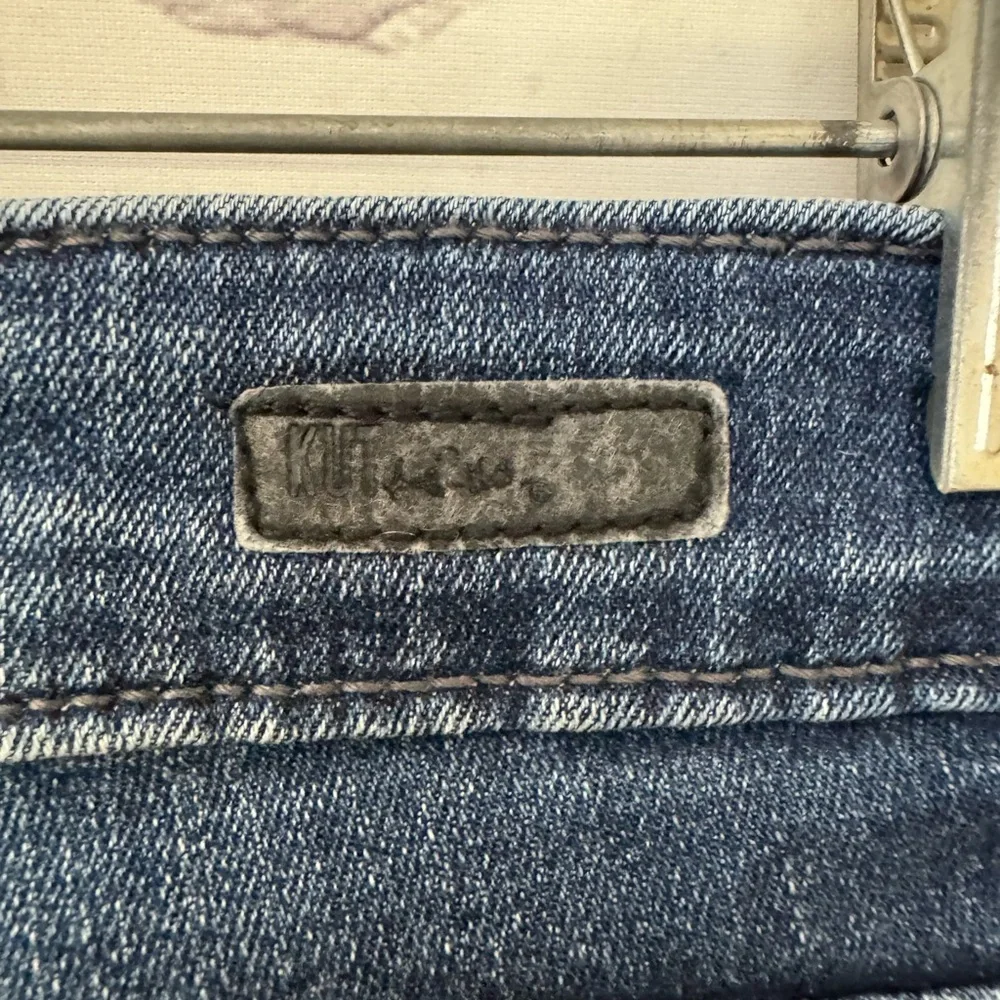 Kut From The Kloth Size 10 Mia Toothpick‎ Skinny Blue Jeans Stretch Distressed